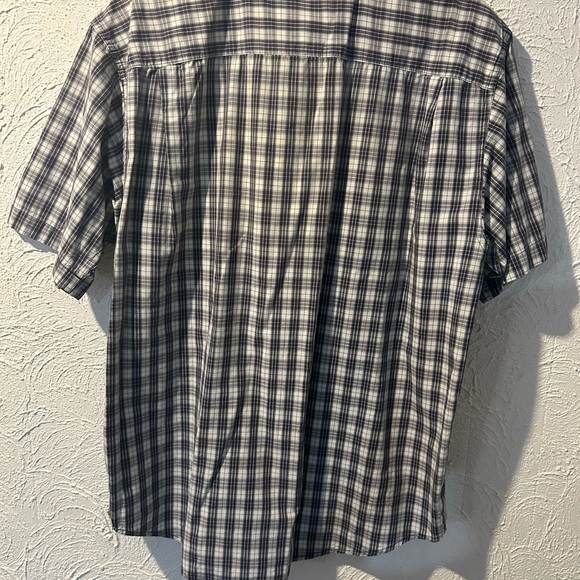 Men’s Wrangler 100% Cotron Short Sleeve Grey Plaid Shirt Size Large - Picture 4 of 4